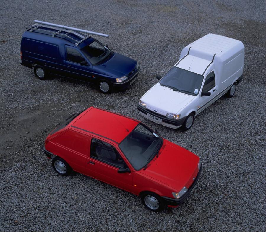 Ford Fiesta 1989 года  (фото 2 из 15)